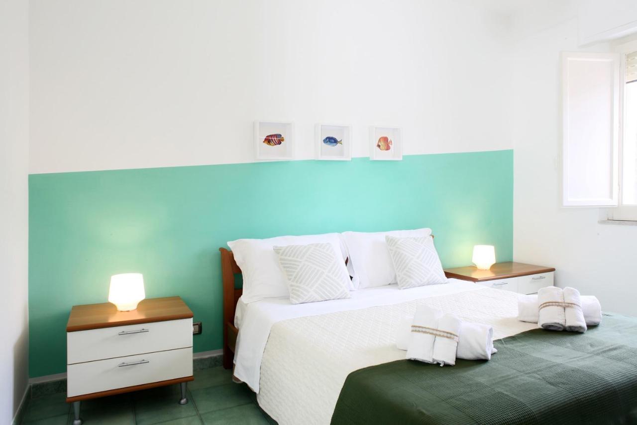 Beachside Rooms & Suites サン・ヴィート・ロ・カーポ エクステリア 写真