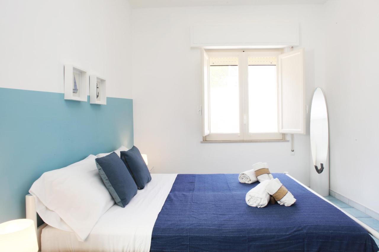 Beachside Rooms & Suites サン・ヴィート・ロ・カーポ エクステリア 写真